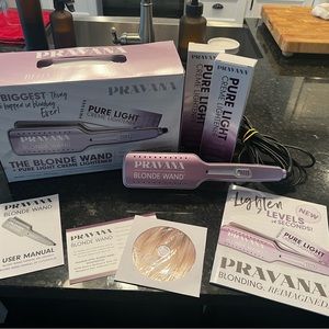 PRAVANA The Blonde Wand Kit and Blonding Crème